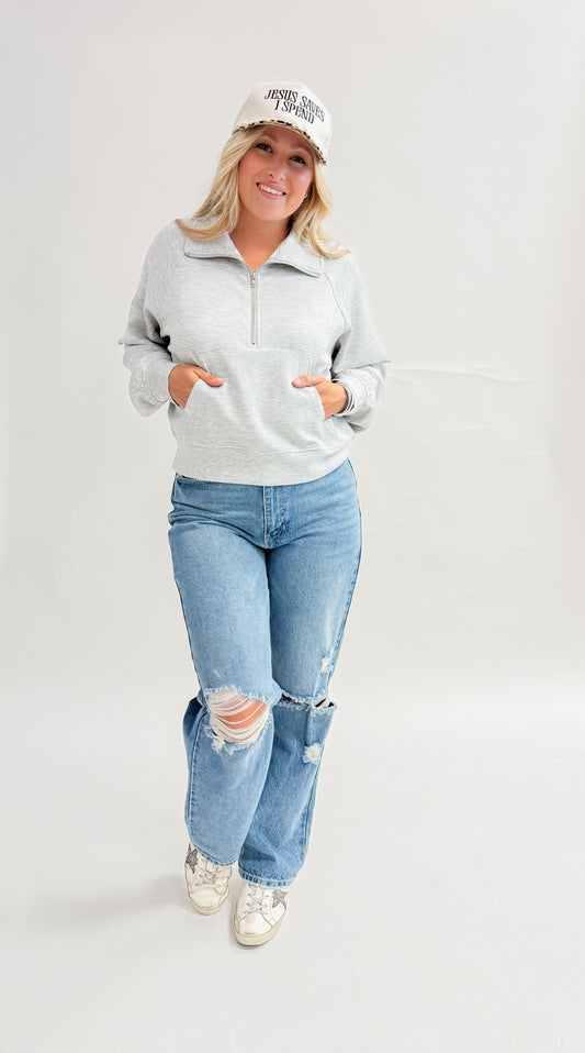 Centre Dr. Pullover