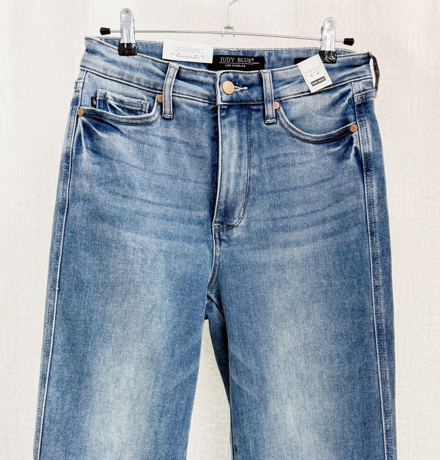 College Ave. Straight Jean