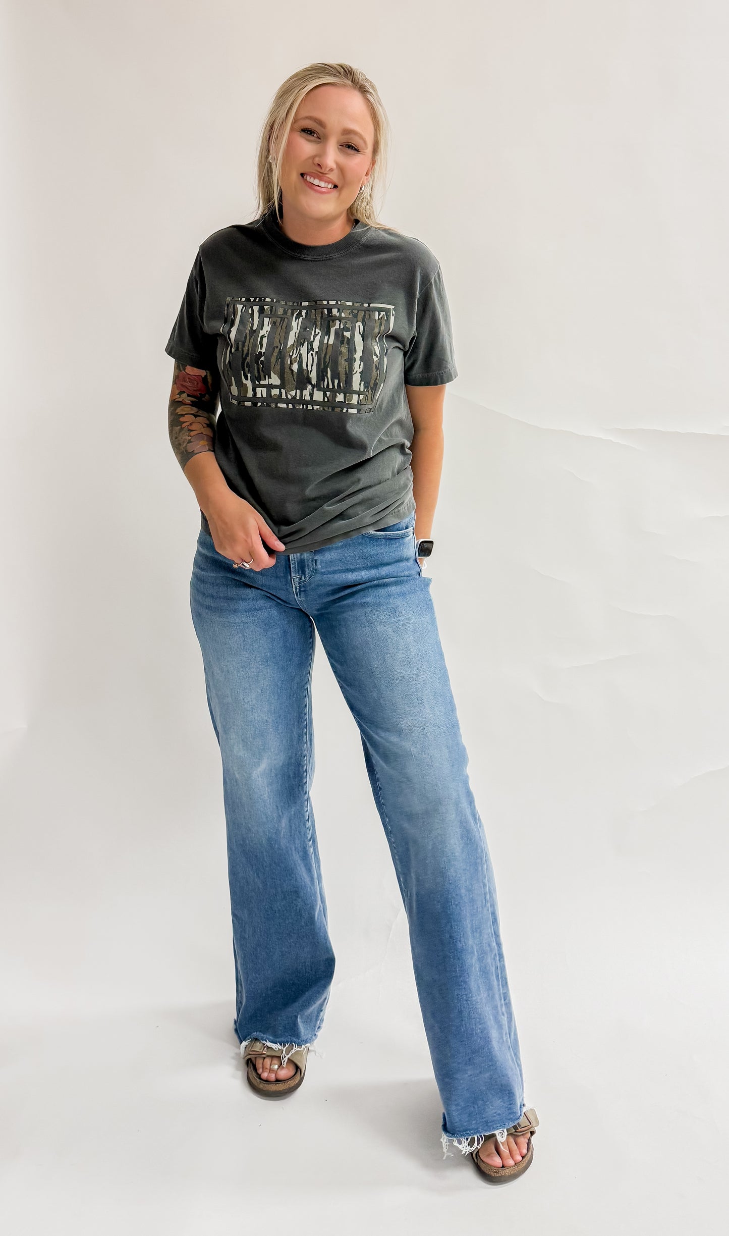 Howdy Bottomlands Graphic Tee