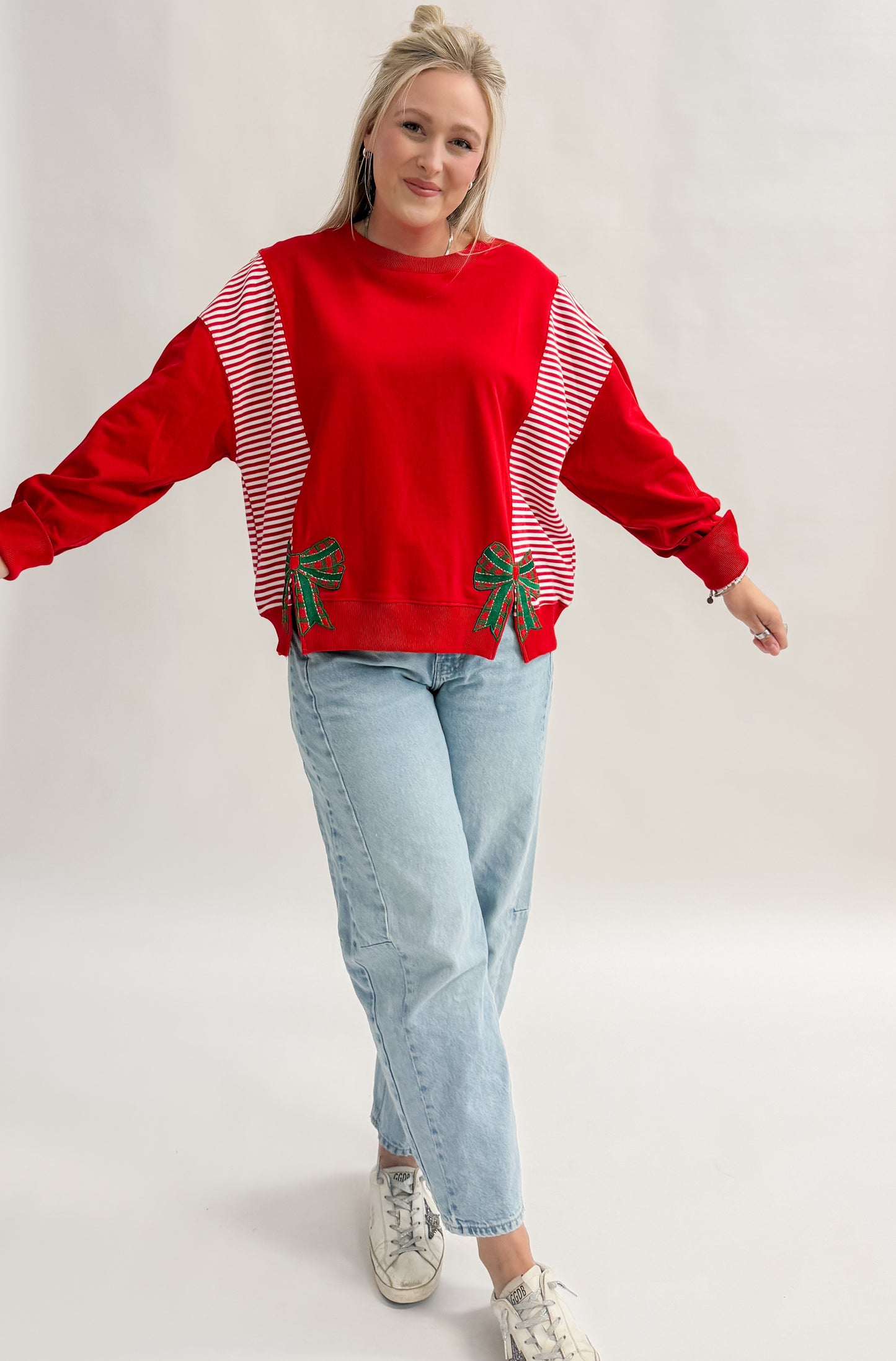 Deck Valley Ln. Pullover