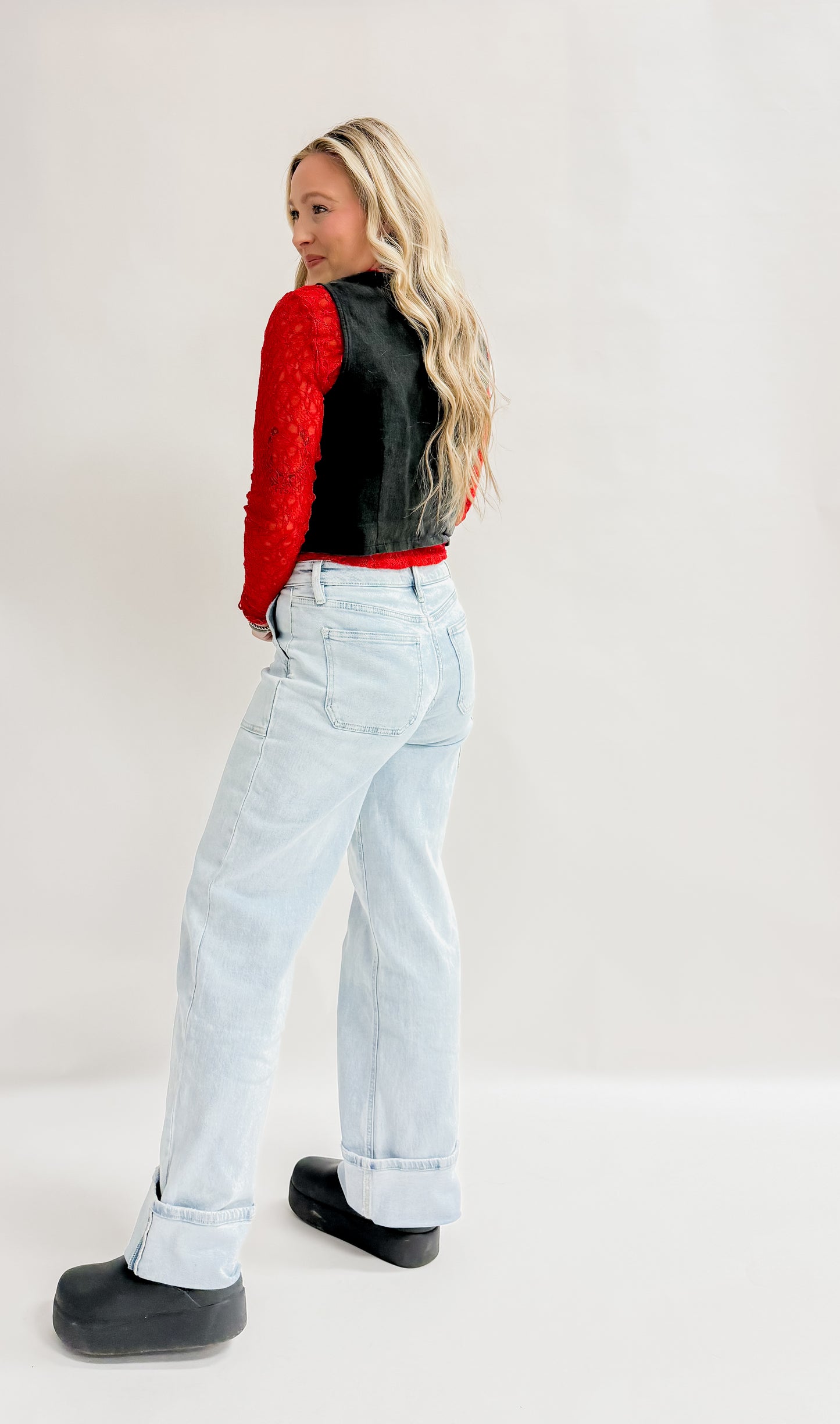 Deerfield Dr. Lace Long Sleeve