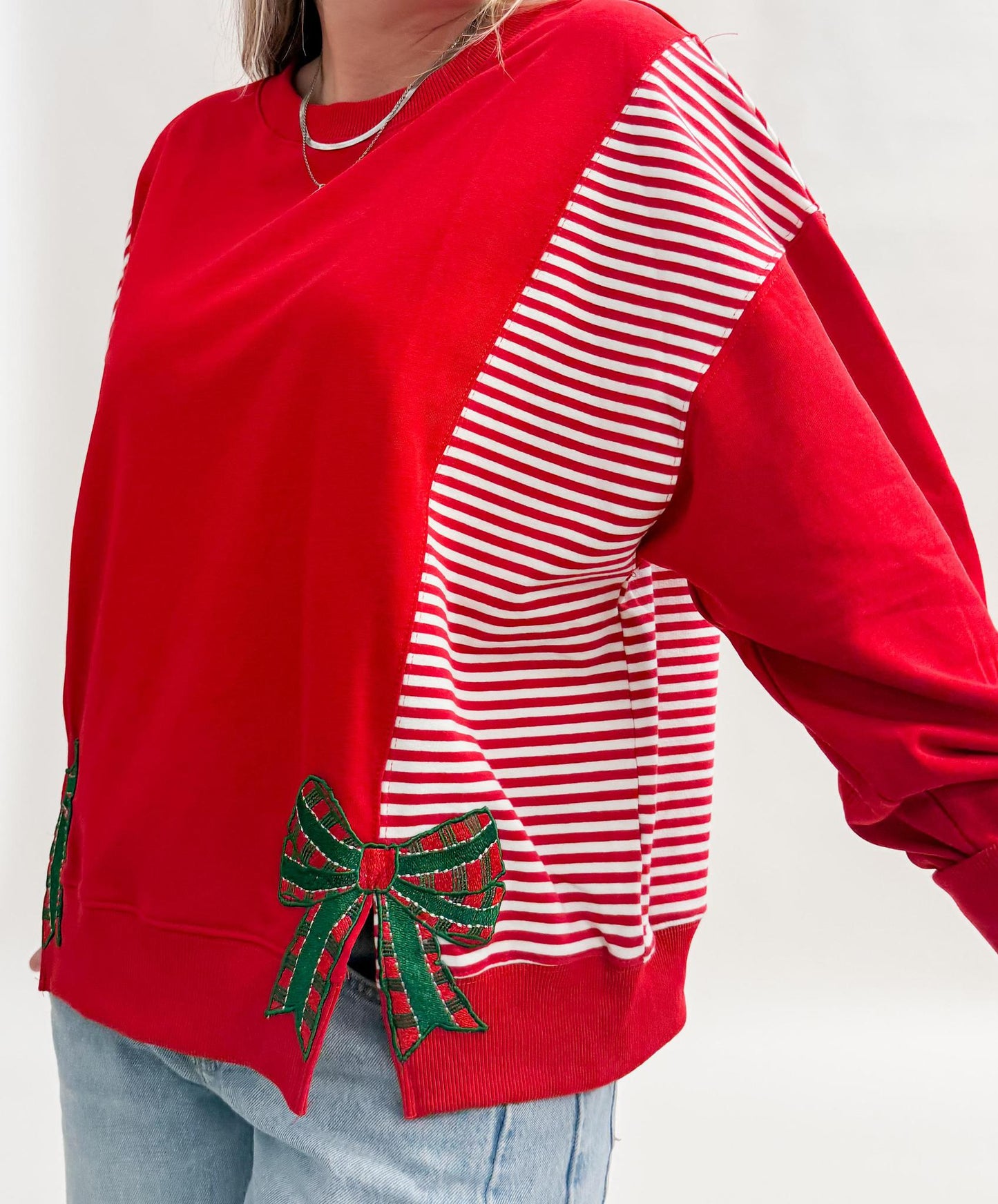 Deck Valley Ln. Pullover